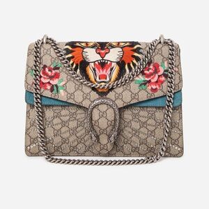 Gucci Medium Dionysus GG Supreme Embroidered Tiger Shoulder Bag